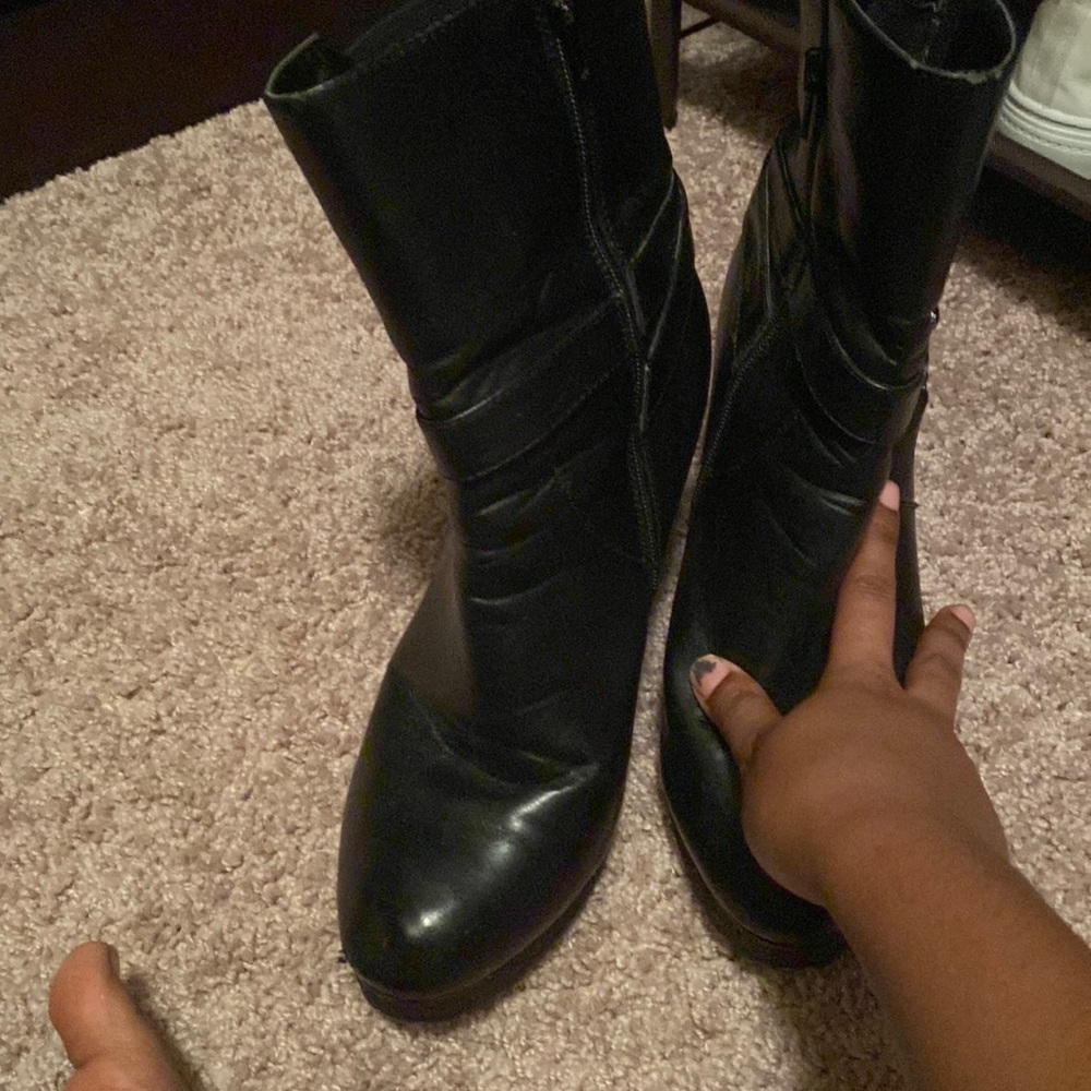 Black ankle boot heels